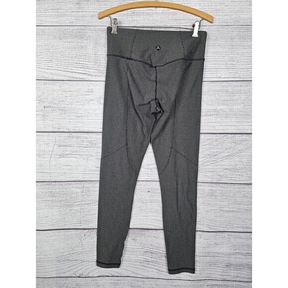 Prana Mid-Rise Ankle Length Athletic Leggings Grey and Black Size Medium - Picture 2 of 3